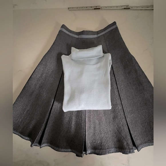 GAP Other - Gap girl’s Holiday sparkle skirt and top outfit